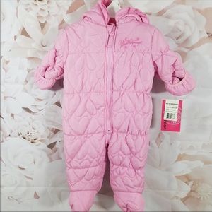 Snow suit